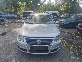 bontott VW PASSAT B6 Bal első Csonkállvány Kerékaggyal