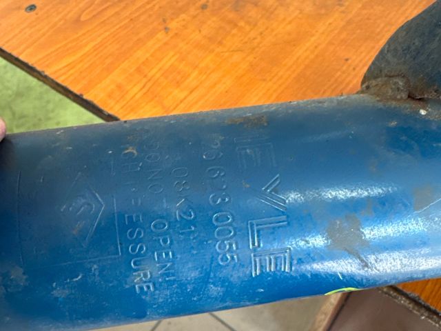 bontott VW PASSAT B6 Bal első Gólyaláb (Lengécsillapító, Rugó)