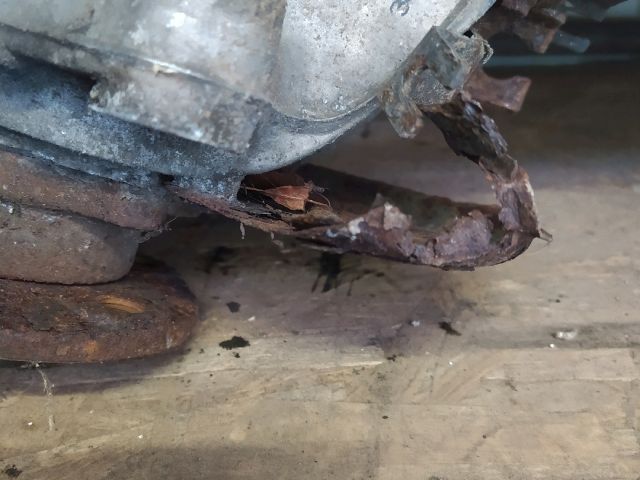 bontott VW PASSAT B6 Bal első Gólyaláb (Lengécsillapító, Rugó)