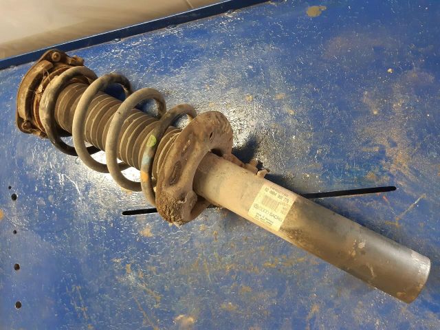 bontott VW PASSAT B6 Bal első Lengéscsillapító