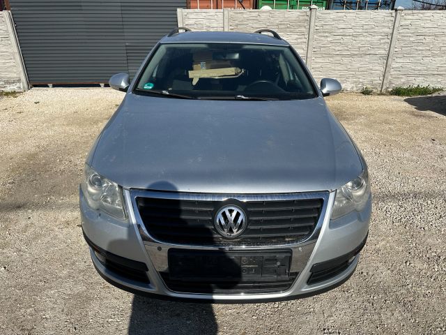 bontott VW PASSAT B6 Bal első Lengőkar