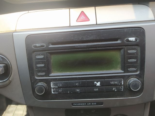 bontott VW PASSAT B6 Bal első Rugó