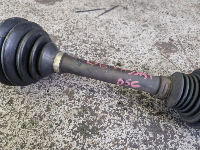 bontott VW PASSAT B6 Bal Féltengely