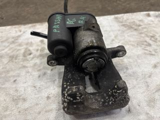 bontott VW PASSAT B6 Bal hátsó Féknyereg Munkahengerrel