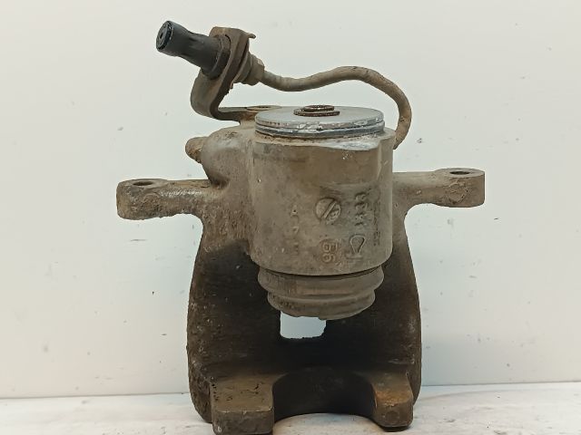 bontott VW PASSAT B6 Bal hátsó Féknyereg Munkahengerrel