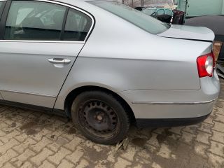 bontott VW PASSAT B6 Bal hátsó Kerékagy