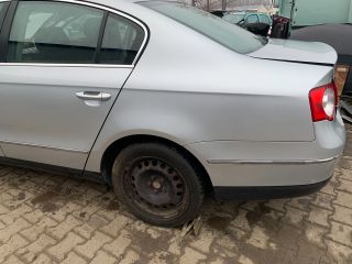 bontott VW PASSAT B6 Bal hátsó Rugó