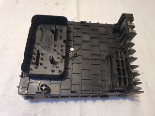 bontott VW PASSAT B6 Biztosítéktábla Motortér