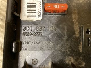 bontott VW PASSAT B6 Biztosítéktábla Motortér