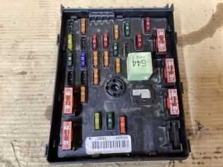 bontott VW PASSAT B6 Biztosítéktábla Motortér