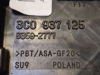 bontott VW PASSAT B6 Biztosítéktábla Motortér