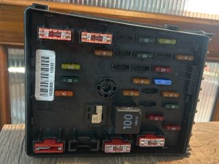 bontott VW PASSAT B6 Biztosítéktábla Motortér