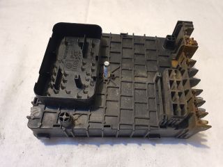 bontott VW PASSAT B6 Biztosítéktábla Motortér