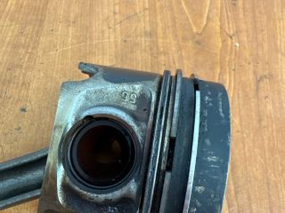 bontott VW PASSAT B6 Dugattyú és Hajtókar