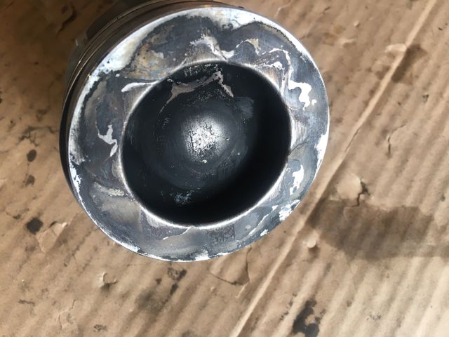 bontott VW PASSAT B6 Dugattyú és Hajtókar