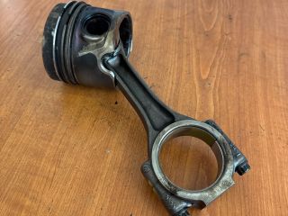 bontott VW PASSAT B6 Dugattyú és Hajtókar