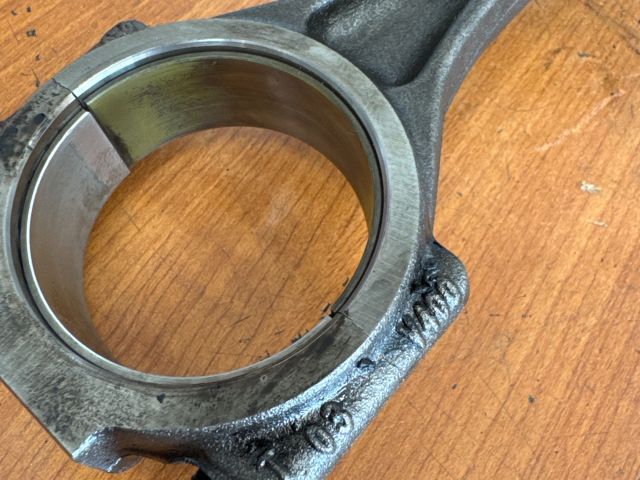 bontott VW PASSAT B6 Dugattyú és Hajtókar