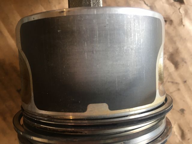 bontott VW PASSAT B6 Dugattyú és Hajtókar