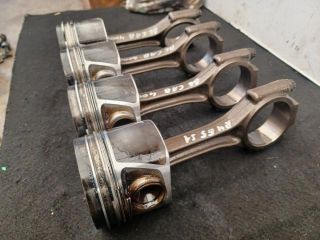 bontott VW PASSAT B6 Dugattyú