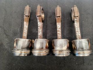 bontott VW PASSAT B6 Dugattyú