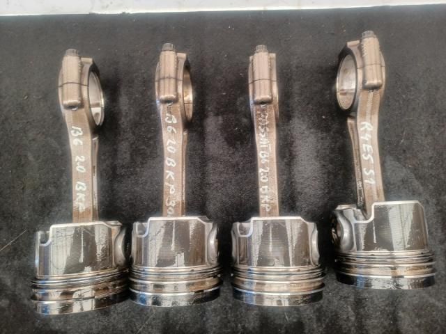 bontott VW PASSAT B6 Dugattyú