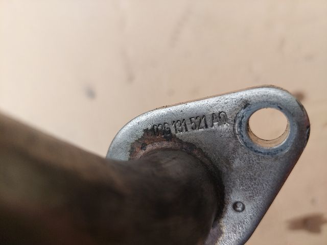 bontott VW PASSAT B6 EGR Hűtő Cső