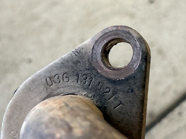 bontott VW PASSAT B6 EGR Hűtő Cső