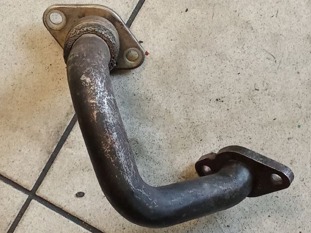 bontott VW PASSAT B6 EGR Hűtő Cső