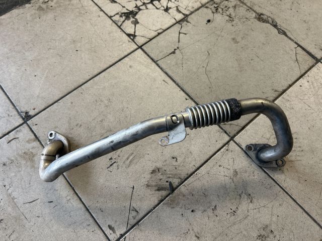 bontott VW PASSAT B6 EGR Hűtő Cső