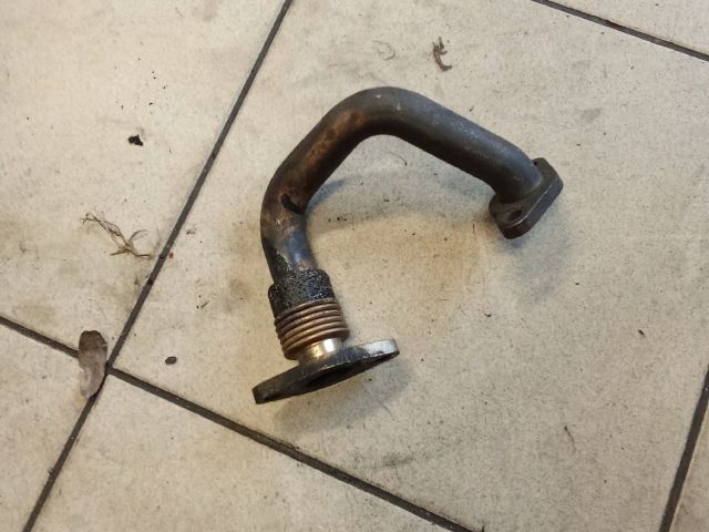 bontott VW PASSAT B6 EGR Hűtő Cső