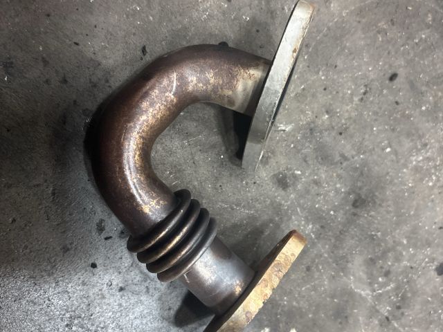 bontott VW PASSAT B6 EGR Hűtő Cső