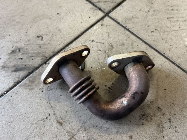 bontott VW PASSAT B6 EGR Hűtő Cső