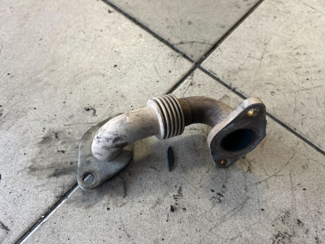 bontott VW PASSAT B6 EGR Hűtő Cső