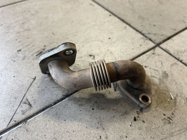 bontott VW PASSAT B6 EGR Hűtő Cső