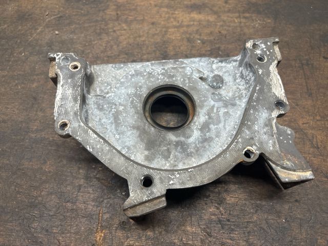 bontott VW PASSAT B6 Első Főtengely Szimmeringház