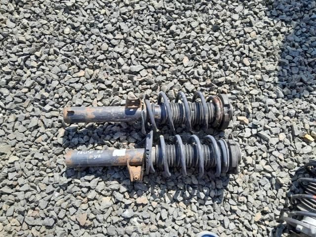 bontott VW PASSAT B6 Első Lengéscsillapító Pár