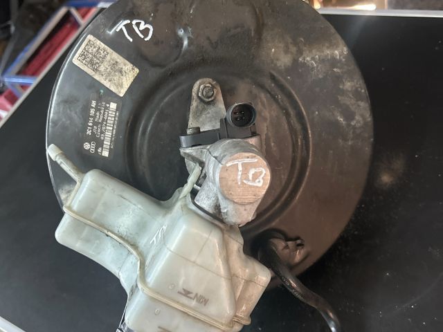 bontott VW PASSAT B6 Fékrásegítő