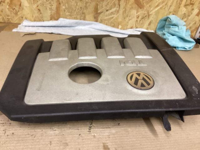 bontott VW PASSAT B6 Felső Motorburkolat