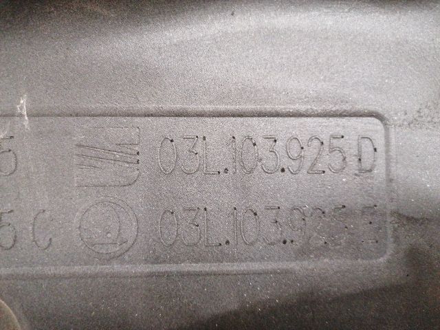 bontott VW PASSAT B6 Felső Motorburkolat