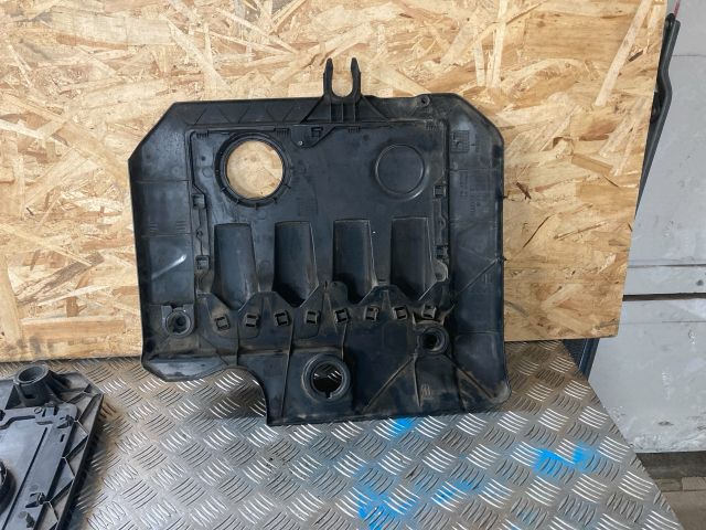 bontott VW PASSAT B6 Felső Motorburkolat