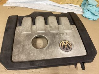 bontott VW PASSAT B6 Felső Motorburkolat