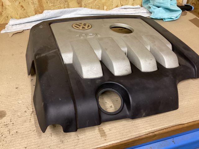 bontott VW PASSAT B6 Felső Motorburkolat