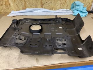 bontott VW PASSAT B6 Felső Motorburkolat