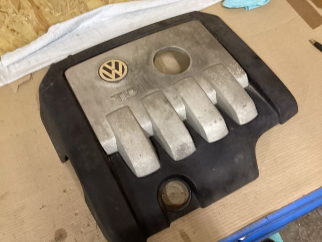 bontott VW PASSAT B6 Felső Motorburkolat