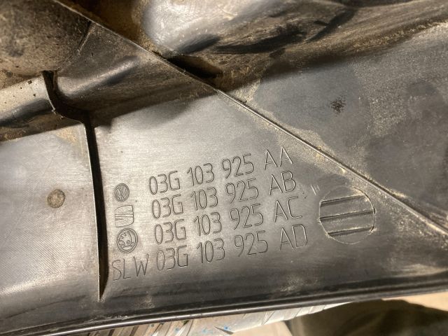 bontott VW PASSAT B6 Felső Motorburkolat