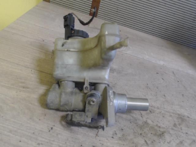 bontott VW PASSAT B6 Főfékhenger