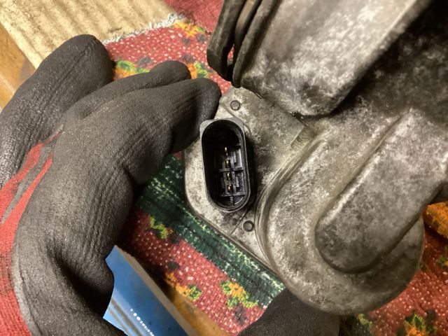 bontott VW PASSAT B6 Fojtószelep (Elektromos)