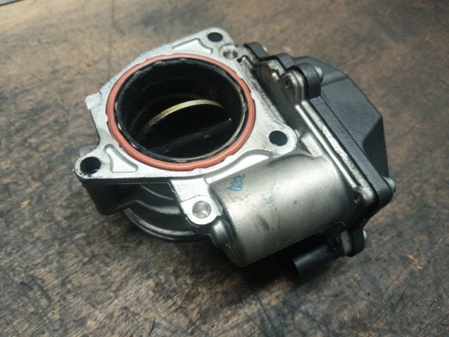 bontott VW PASSAT B6 Fojtószelep (Elektromos)