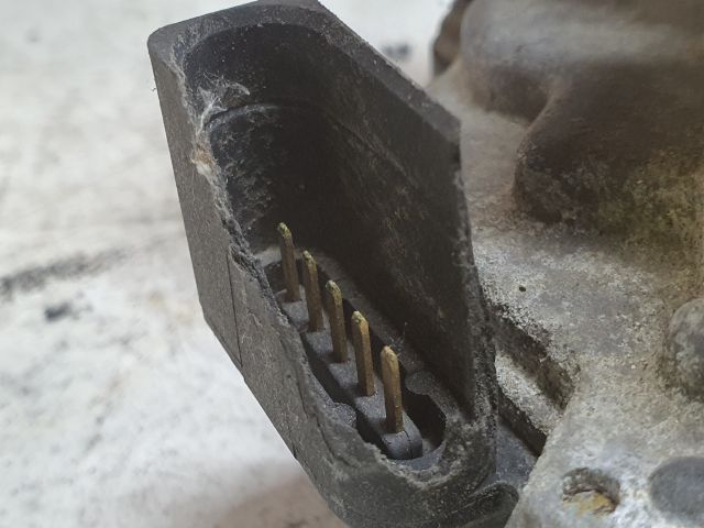 bontott VW PASSAT B6 Fojtószelep (Elektromos)