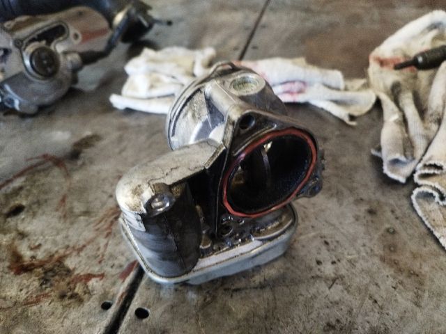 bontott VW PASSAT B6 Fojtószelep (Elektromos)